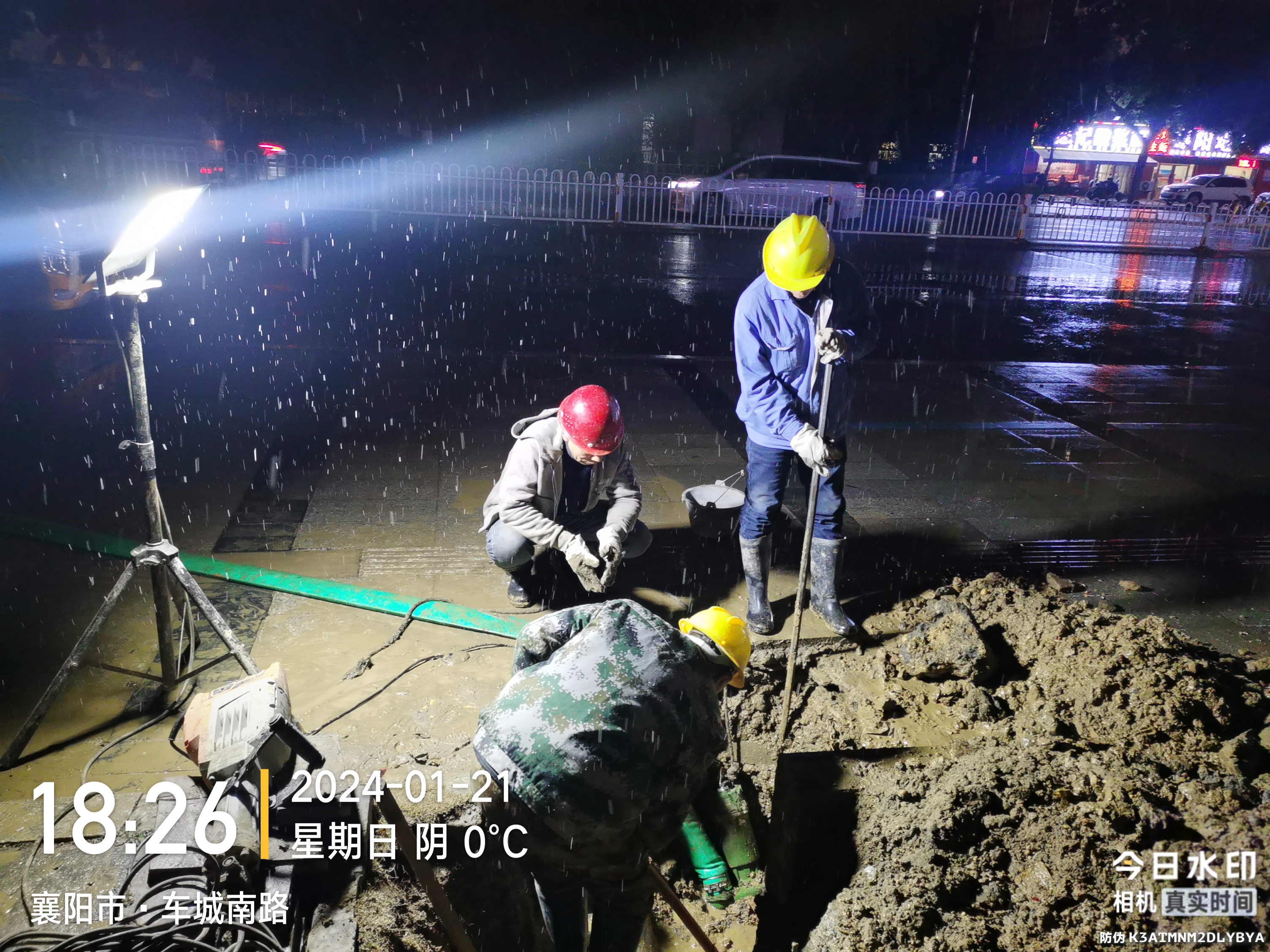 保障供水，樊城管網(wǎng)“凍”真格！